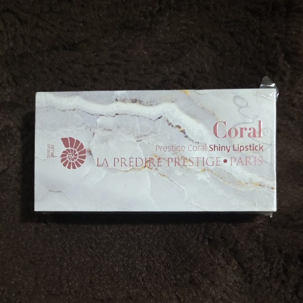 Coral Shiny Lipstick